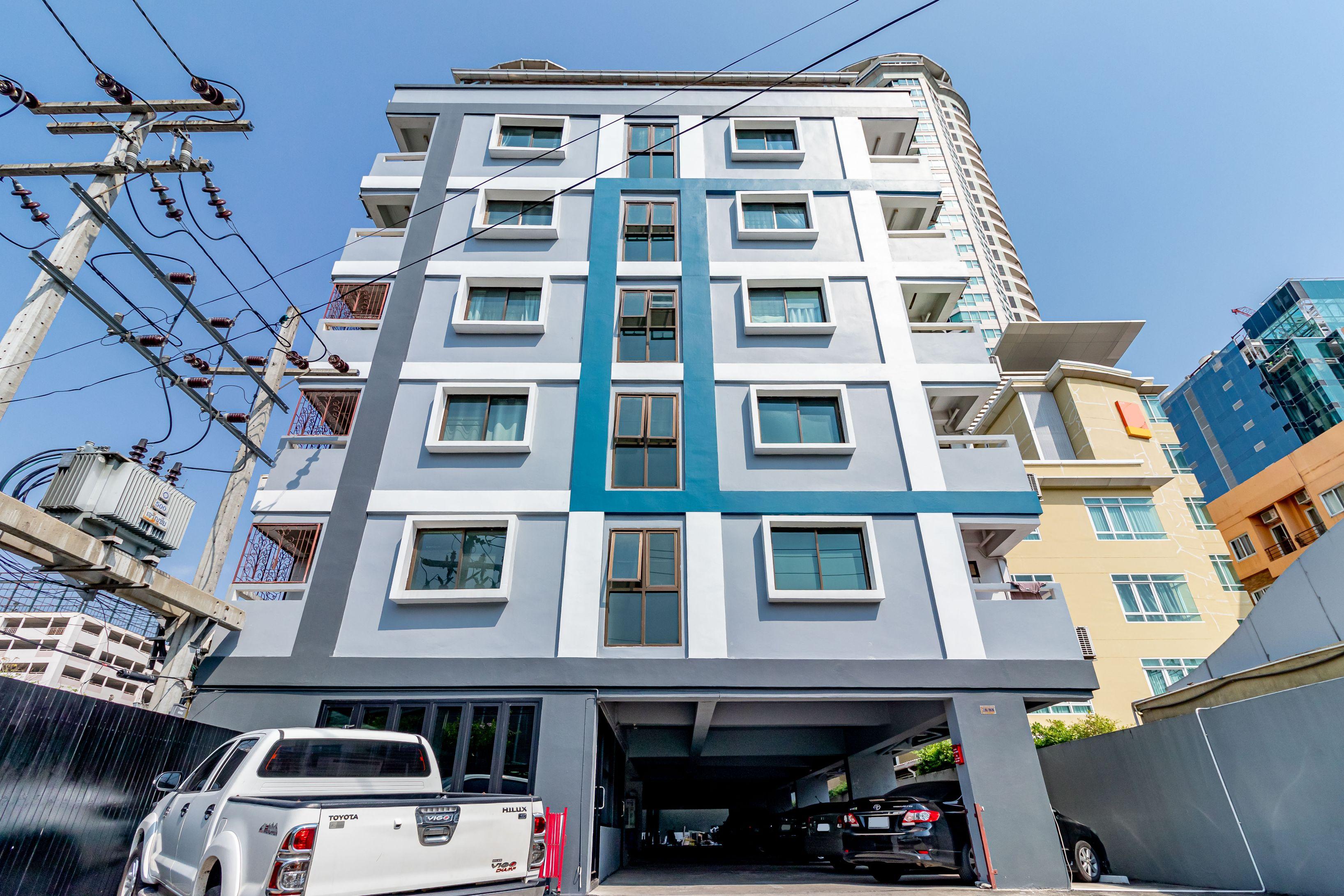 Living Naraa Place Bangkok Extérieur photo