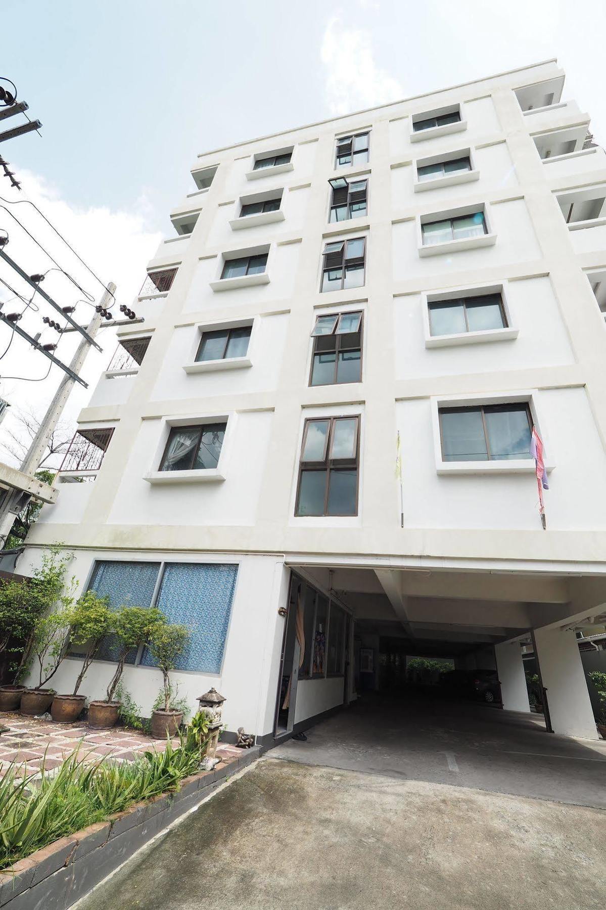 Living Naraa Place Bangkok Extérieur photo