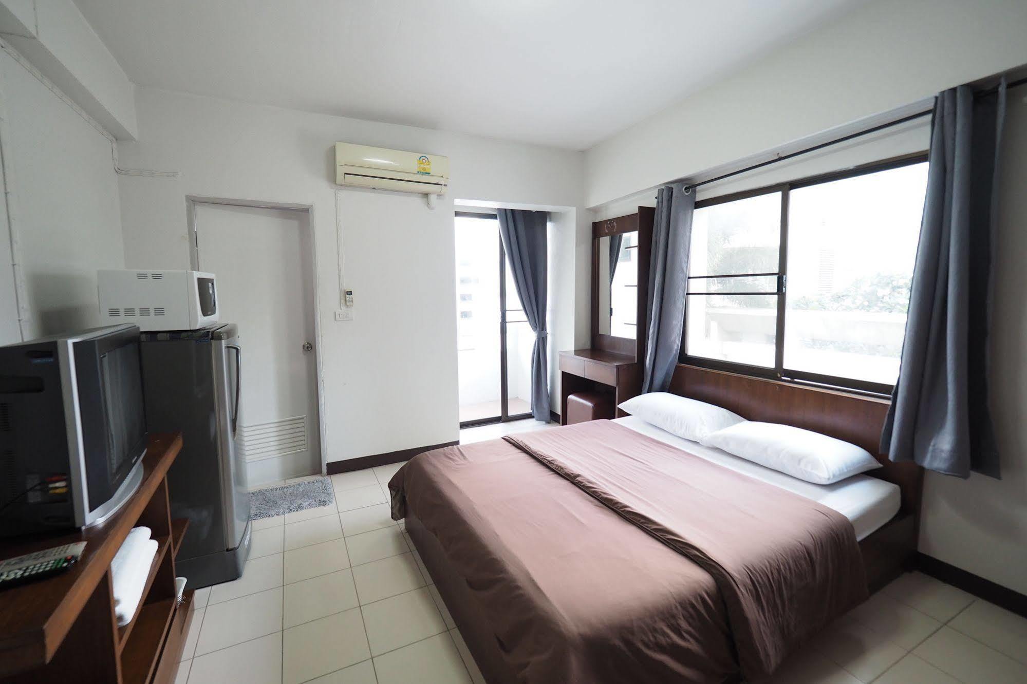 Living Naraa Place Bangkok Extérieur photo