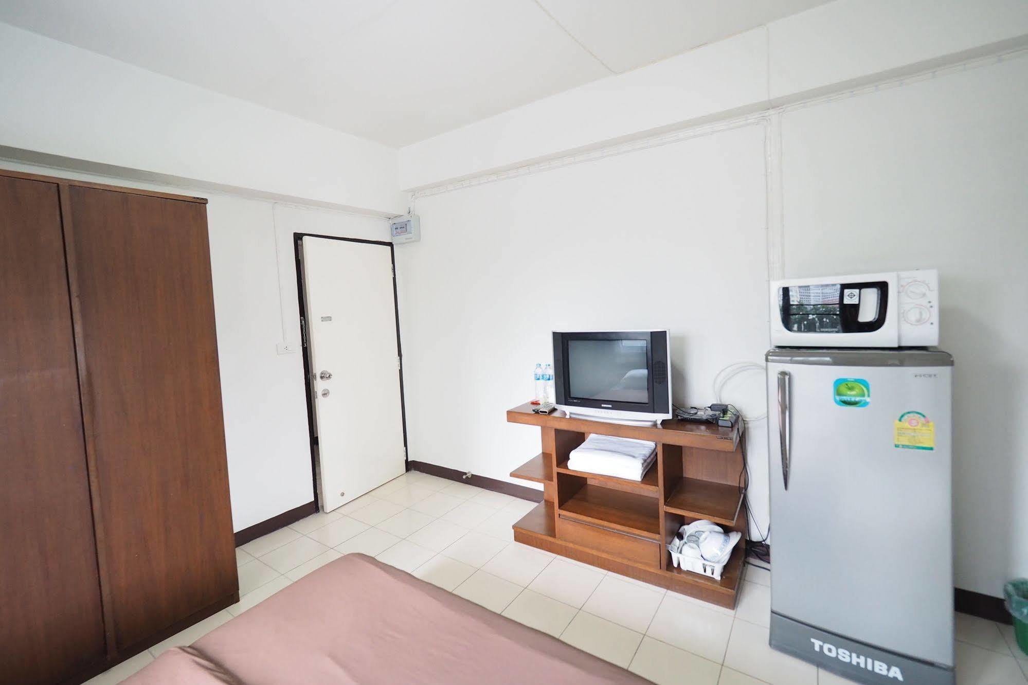 Living Naraa Place Bangkok Extérieur photo