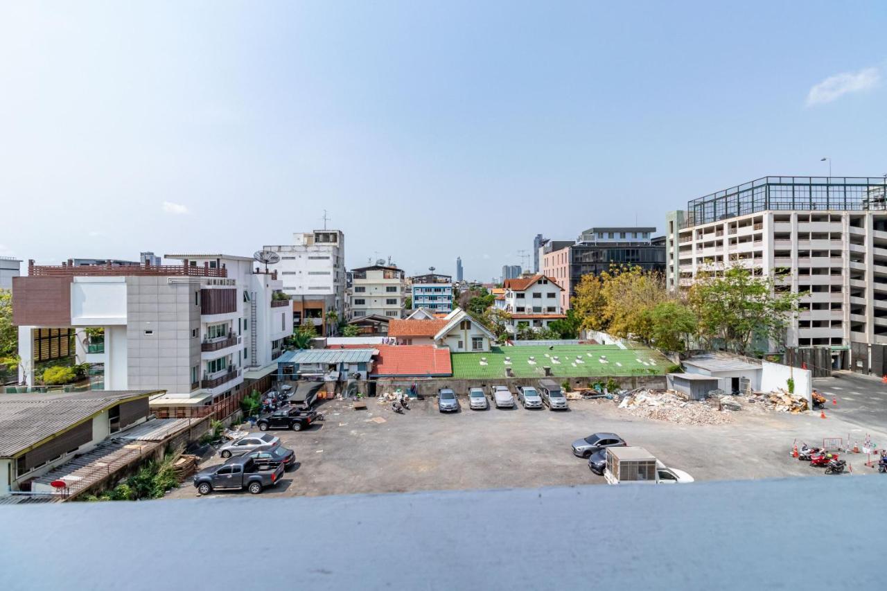 Living Naraa Place Bangkok Extérieur photo